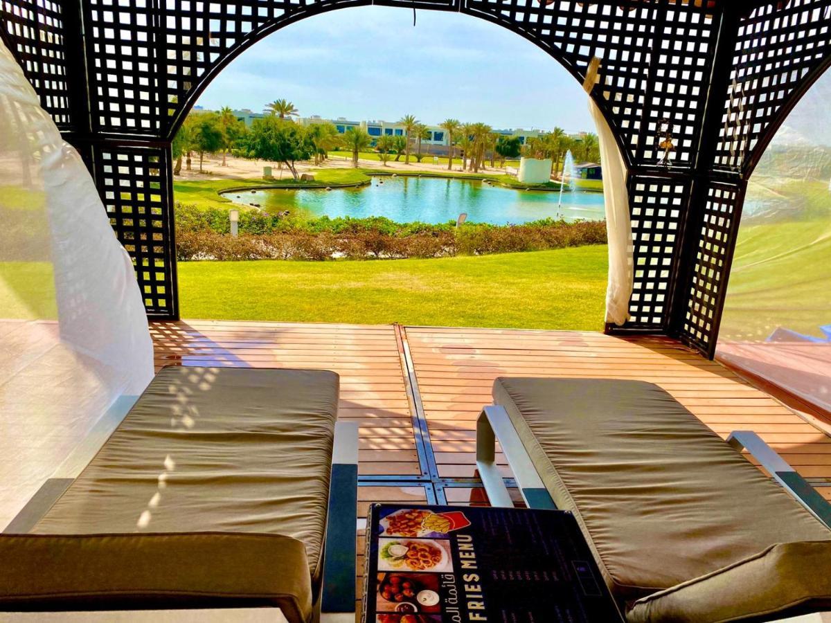 เรทาจ ซัลวา รีสอร์ต แอนด์ สปา Hotel โดฮา ภายนอก รูปภาพ View of the golf course at the Four Seasons Resort Scottsdale