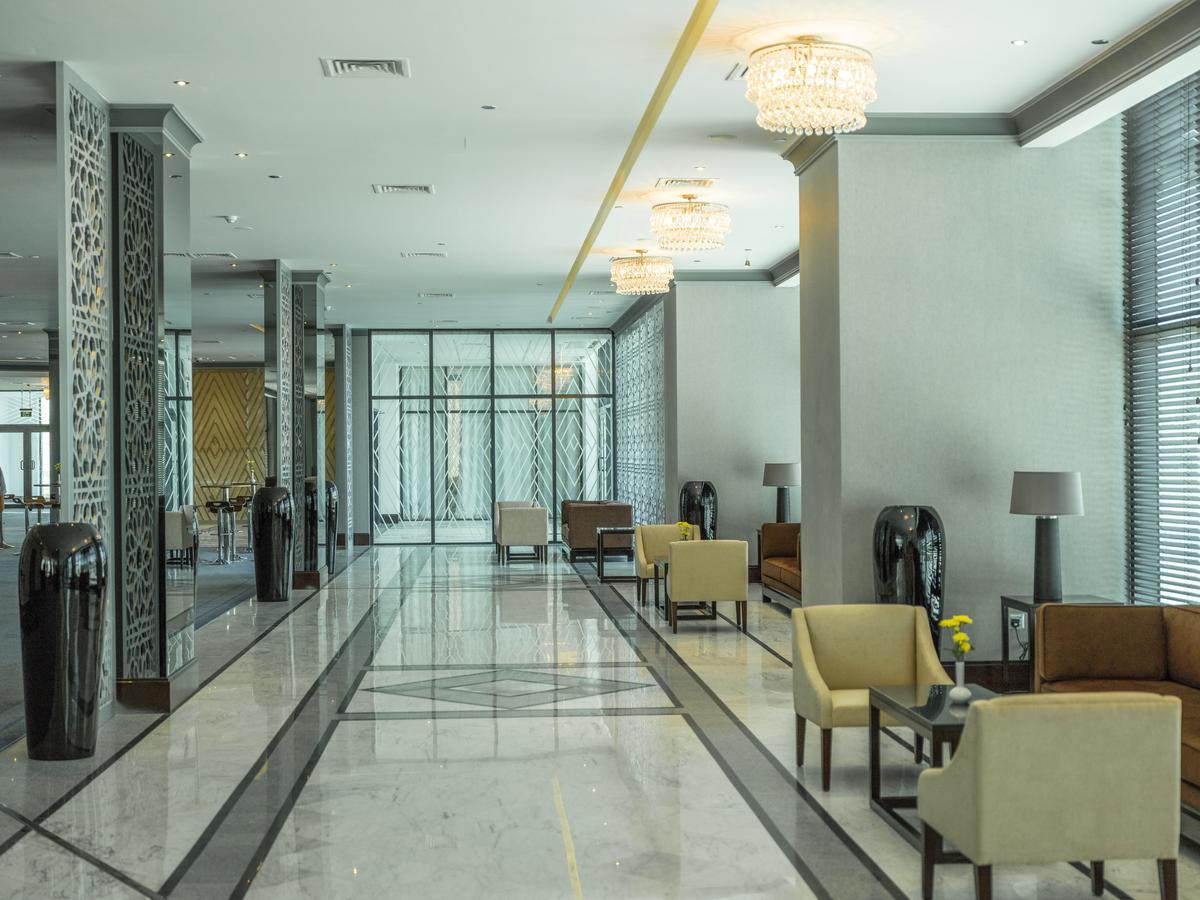 เรทาจ ซัลวา รีสอร์ต แอนด์ สปา Hotel โดฮา ภายนอก รูปภาพ Lobby