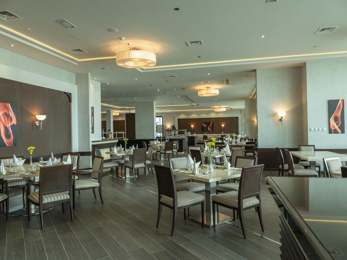 เรทาจ ซัลวา รีสอร์ต แอนด์ สปา Hotel โดฮา ภายนอก รูปภาพ The restaurant