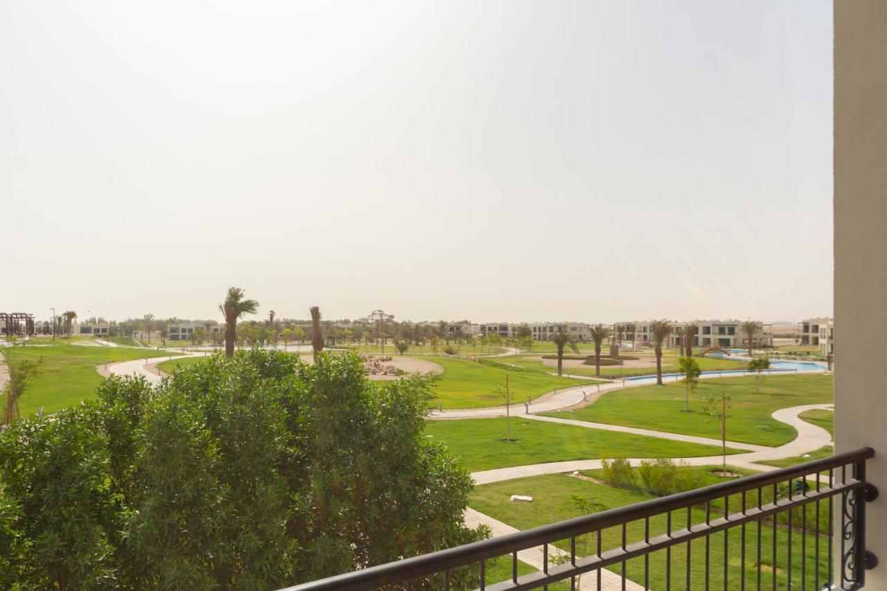 เรทาจ ซัลวา รีสอร์ต แอนด์ สปา Hotel โดฮา ภายนอก รูปภาพ View of the golf course